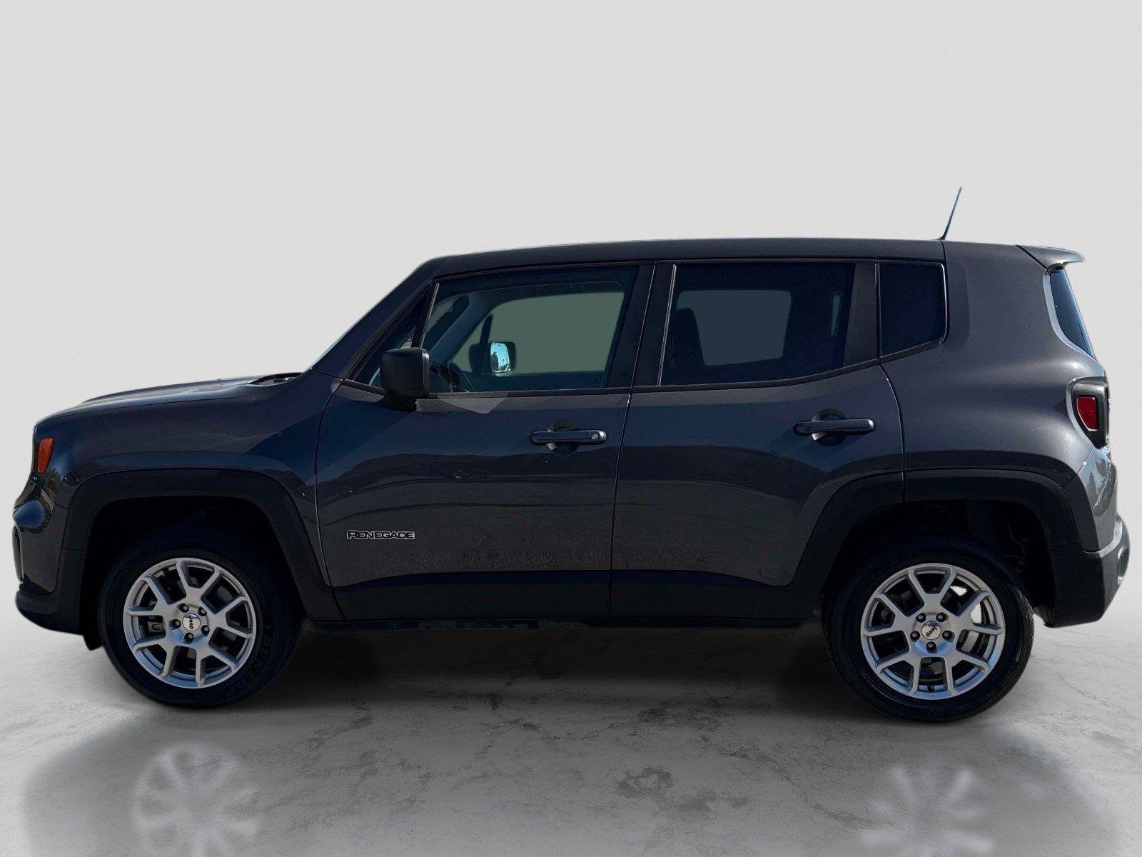 Certified 2023 Jeep Renegade Latitude AWD/4WD image 8