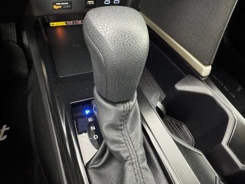 Used 2025 Toyota Camry LE FWD image 22