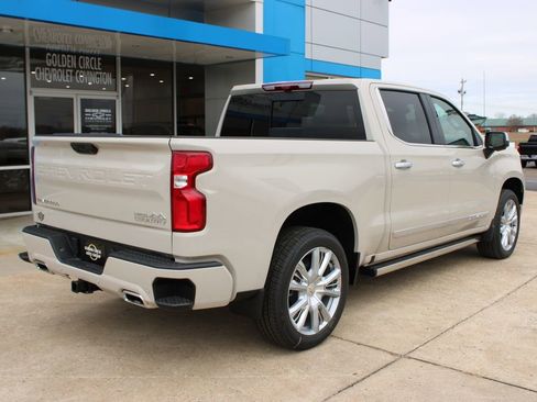 New 2026 Chevrolet Silverado 1500 High Country image 9