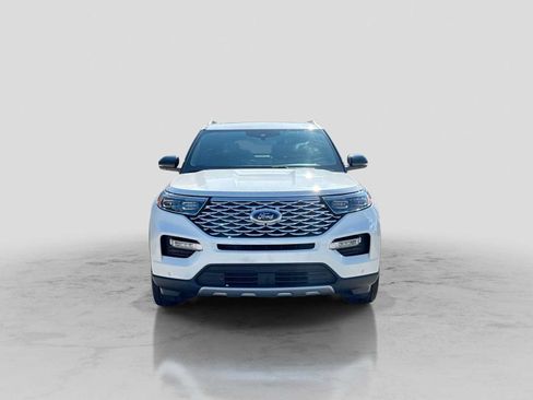 Used 2023 Ford Explorer Platinum w/ Technology Package AWD/4WD image 9