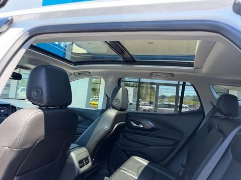 Used 2022 GMC Terrain SLT FWD image 11
