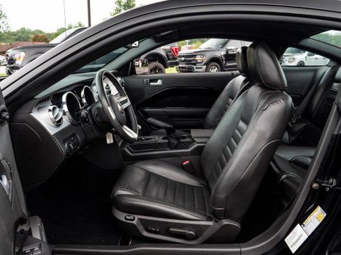 Used 2009 Ford Mustang GT Premium RWD image 18