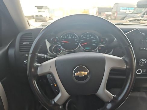 Used 2009 Chevrolet Silverado 2500 LT w/ Snow Plow Prep Package image 17