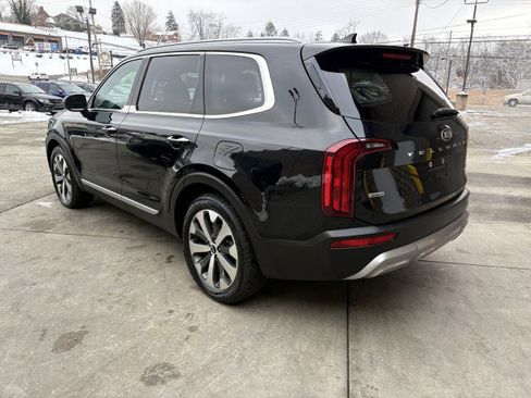 Used 2020 Kia Telluride S w/ S 8 Passenger Seating Package image 5