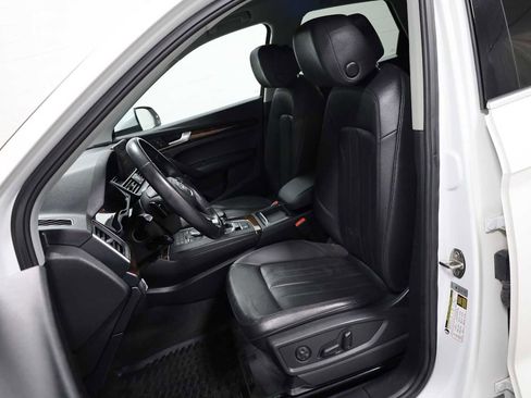 Used 2019 Audi Q5 2.0T Premium AWD/4WD image 5
