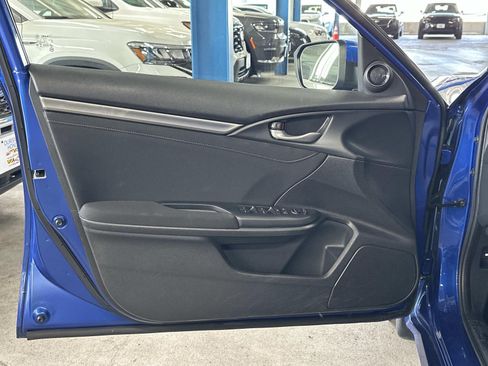 Used 2019 Honda Civic EX image 16