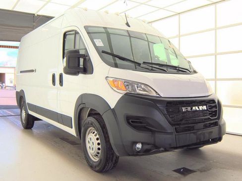 Used 2026 RAM ProMaster 2500 w/ Convenience Group FWD image 1