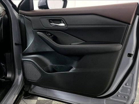 Used 2023 Nissan Rogue SL image 24