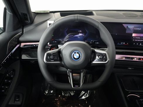New 2026 BMW i5 eDrive40 w/ M Sport Package image 3