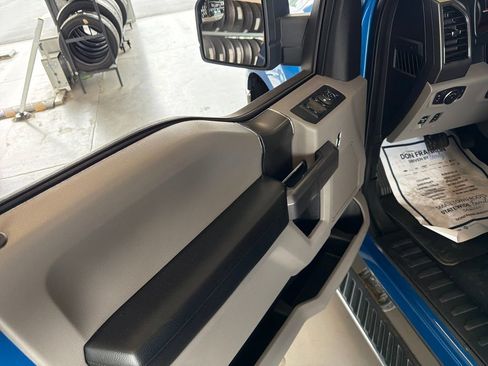 Used 2019 Ford F150 XLT w/ Equipment Group 302A Luxury AWD/4WD image 12