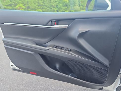 Used 2024 Toyota Camry SE FWD image 27