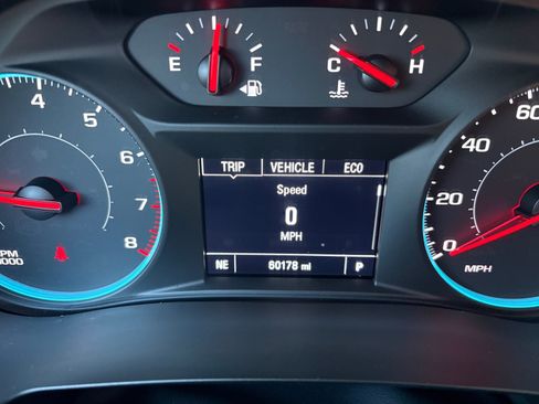Used 2021 Chevrolet Traverse LS AWD/4WD image 3
