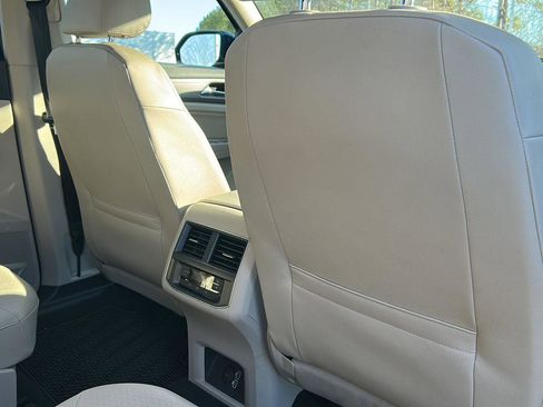 Used 2019 Volkswagen Atlas SE image 19
