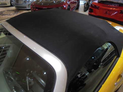 Used 2007 Pontiac Solstice Convertible RWD image 37