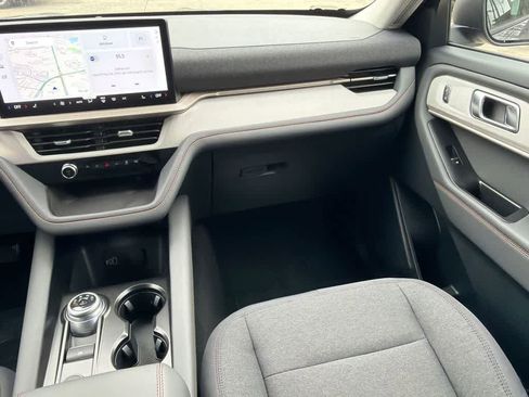 New 2026 Ford Explorer Active image 22