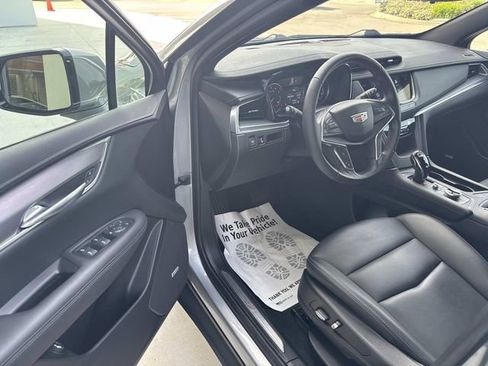 Certified 2023 Cadillac XT5 Luxury AWD/4WD image 12