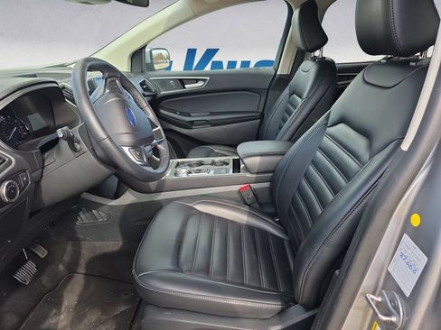 Used 2024 Ford Edge SEL image 9