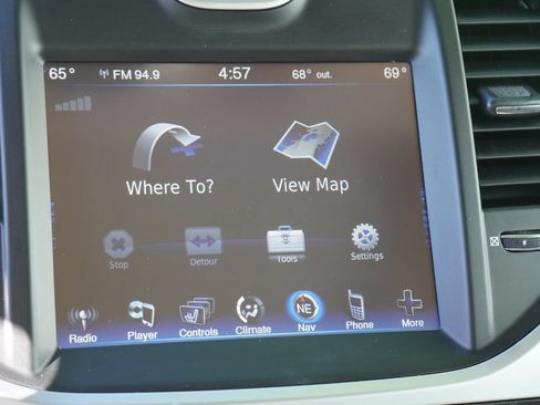 Used 2013 Chrysler 300 AWD w/ Driver Convenience Group image 31