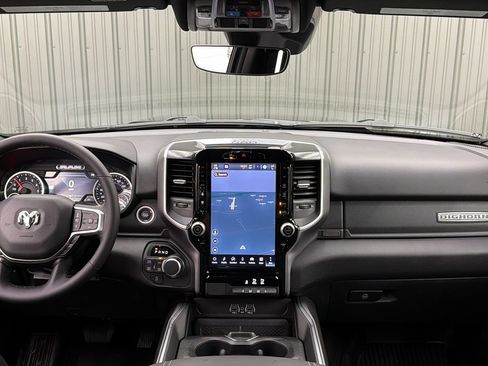 Used 2025 RAM 1500 Big Horn AWD/4WD image 36