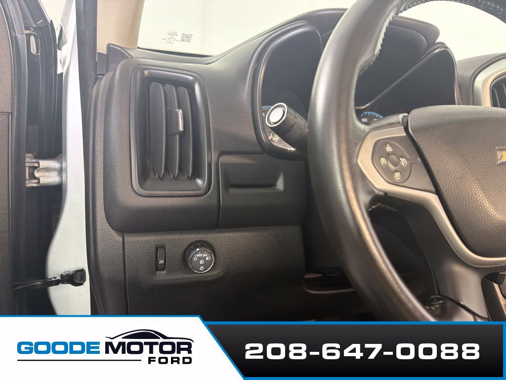 Used 2016 Chevrolet Colorado LT w/ LT Convenience Package RWD image 14