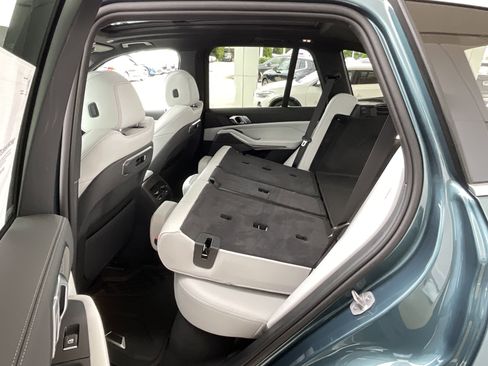 New 2026 BMW X5 sDrive40i image 29