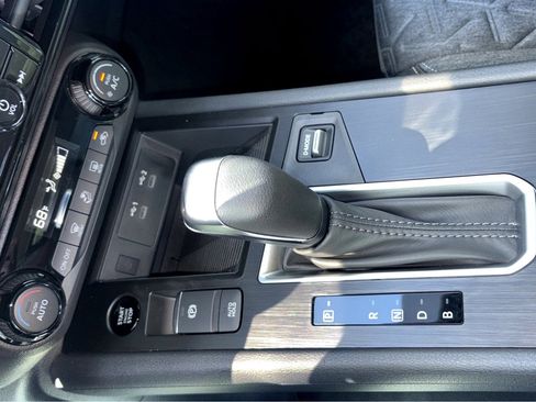 New 2026 Nissan Kicks SV image 9