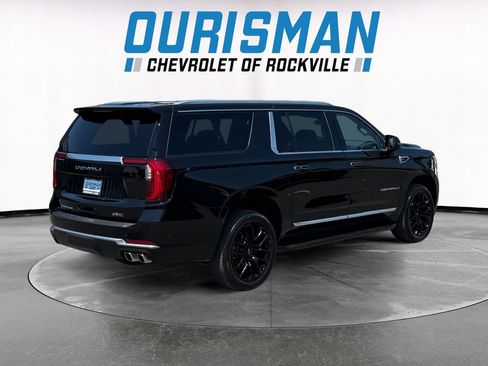 Used 2025 GMC Yukon XL Denali AWD/4WD image 6