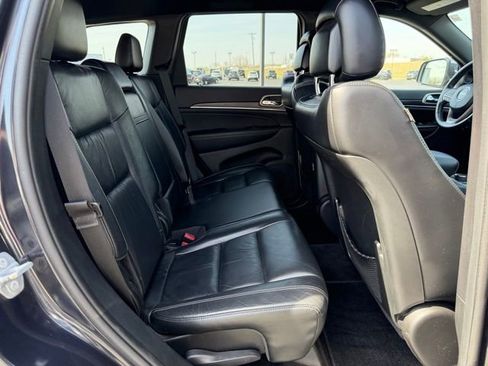Used 2015 Jeep Grand Cherokee Limited image 12