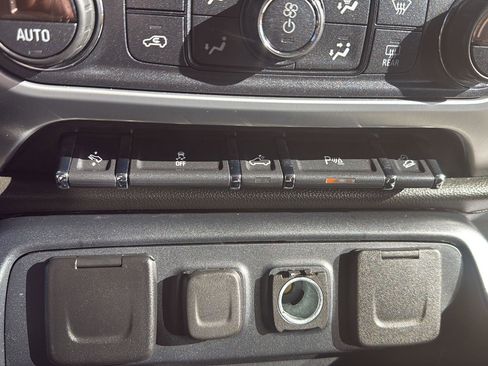 Used 2018 GMC Sierra 1500 SLT w/ SLT Premium Package image 24