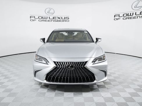 New 2025 Lexus ES 350 w/ Premium Package image 2