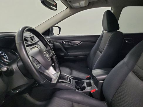 Used 2017 Nissan Rogue SV w/ Sun & Sound Touring Package AWD/4WD image 17
