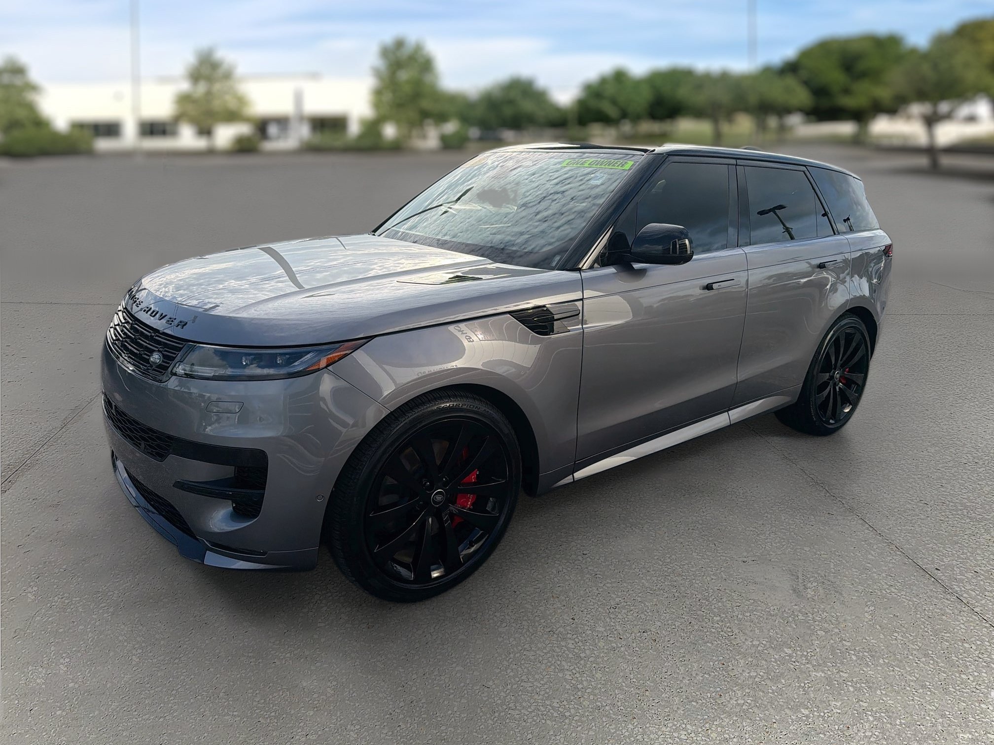 Used 2025 Land Rover Range Rover Sport Dynamic SE AWD/4WD image 3