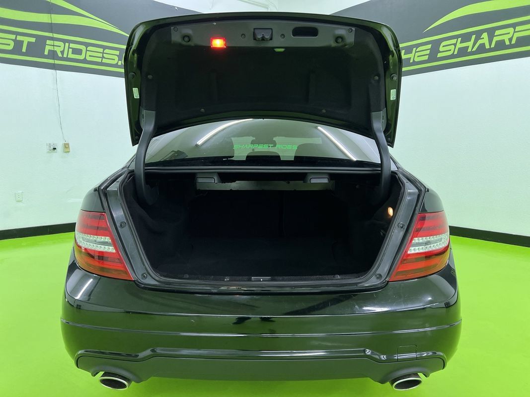 Used 2013 Mercedes-Benz C 300 4MATIC Sedan image 9