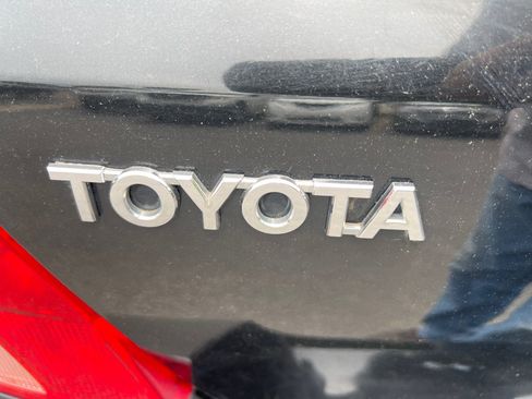 Used 2007 Toyota Yaris 2-Door Hatchback FWD image 31