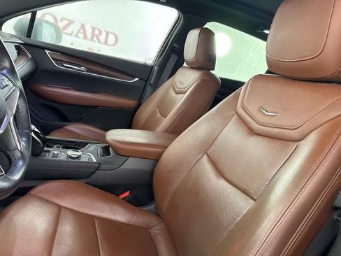 Used 2021 Cadillac XT5 Premium Luxury image 11