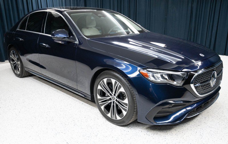 Certified 2025 Mercedes-Benz E 350 4MATIC Sedan image 3
