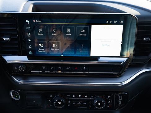 Used 2024 Chevrolet Silverado 3500 High Country w/ Technology Package image 14