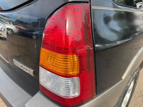 Used 2003 MAZDA Tribute ES FWD image 15