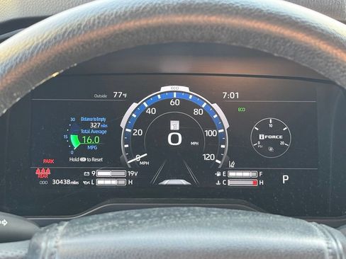 Used 2024 Toyota Tundra Limited AWD/4WD image 8