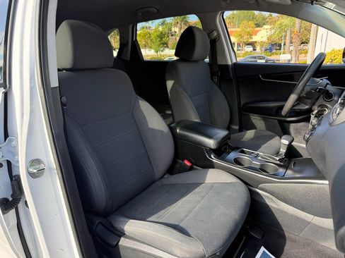 Used 2020 Kia Sorento FWD V6 image 27