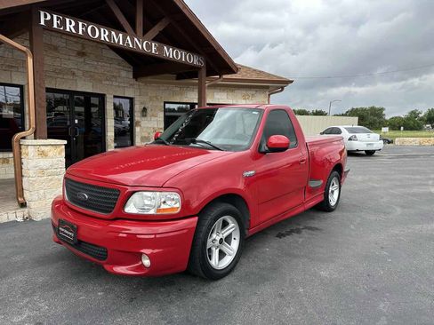 Used 2004 Ford F150 Lightning RWD image 1