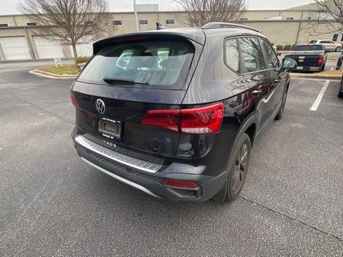 Certified 2023 Volkswagen Taos S image 4