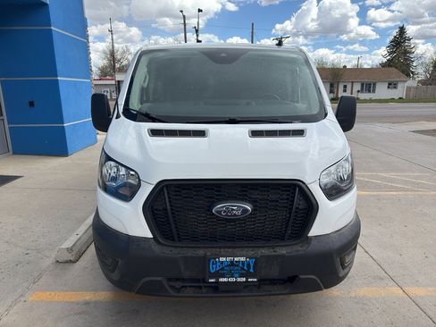 Used 2021 Ford Transit 150 Low Roof AWD image 3