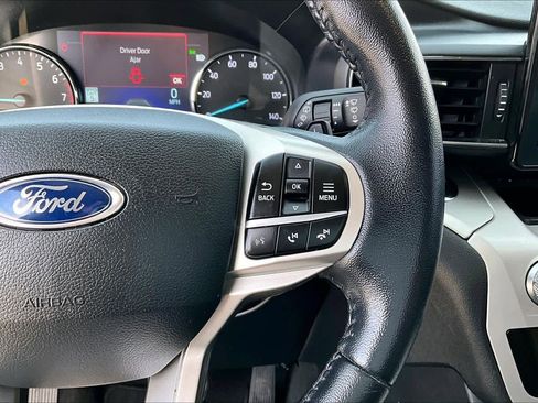 Used 2020 Ford Explorer XLT w/ Equipment Group 202A image 24