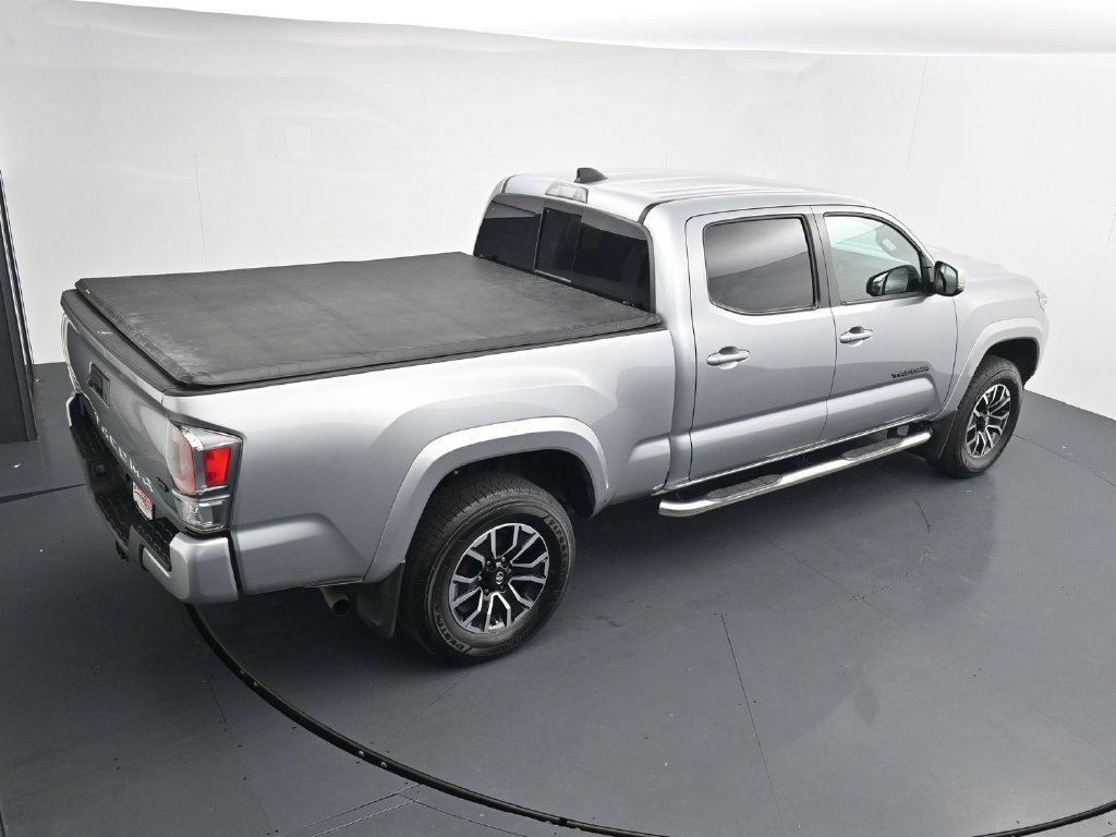 Used 2022 Toyota Tacoma TRD Sport AWD/4WD image 30