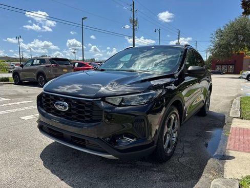 Used 2025 Ford Escape ST-Line FWD image 4