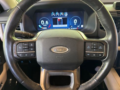 Used 2024 Ford Expedition Max Platinum AWD/4WD image 31