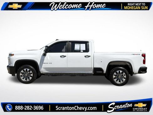 Certified 2022 Chevrolet Silverado 2500 Custom w/ Custom Value Package AWD/4WD image 3