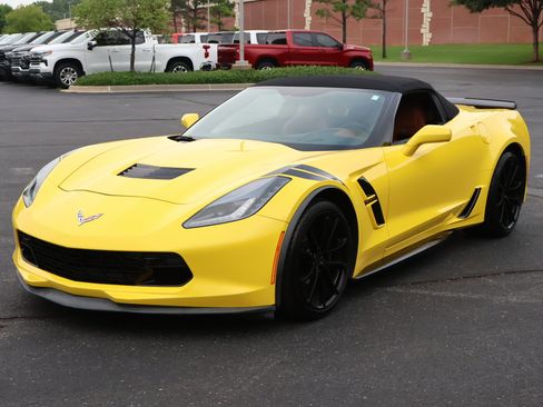 Used 2019 Chevrolet Corvette Grand Sport RWD image 34