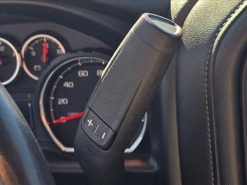 Used 2019 Chevrolet Silverado 1500 LT w/ Texas Edition image 19